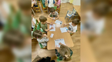 Проект: «ХОЛОДА НАМ НИПОЧЕМ, ВАРЕЖКИ С СОБОЙ ВОЗЬМЁМ». Проект: «ХОЛОДА НАМ НИПОЧЕМ, ВАРЕЖКИ С СОБОЙ ВОЗЬМЁМ».